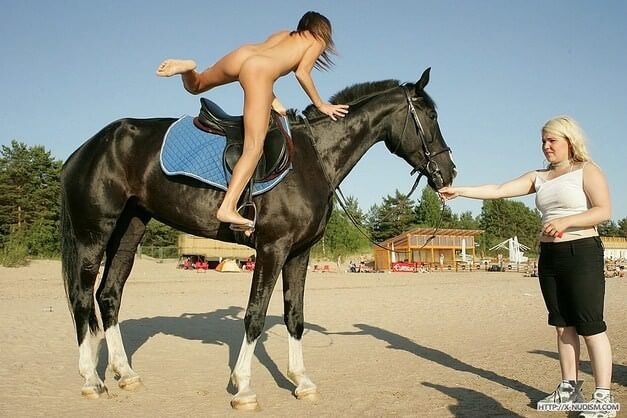 Ride on horseback - nudism in the world