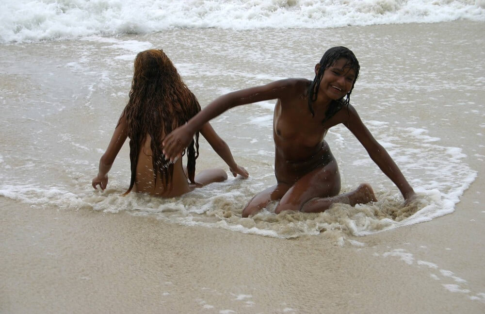 Brazilian Sand Playground pics - nudism in the world