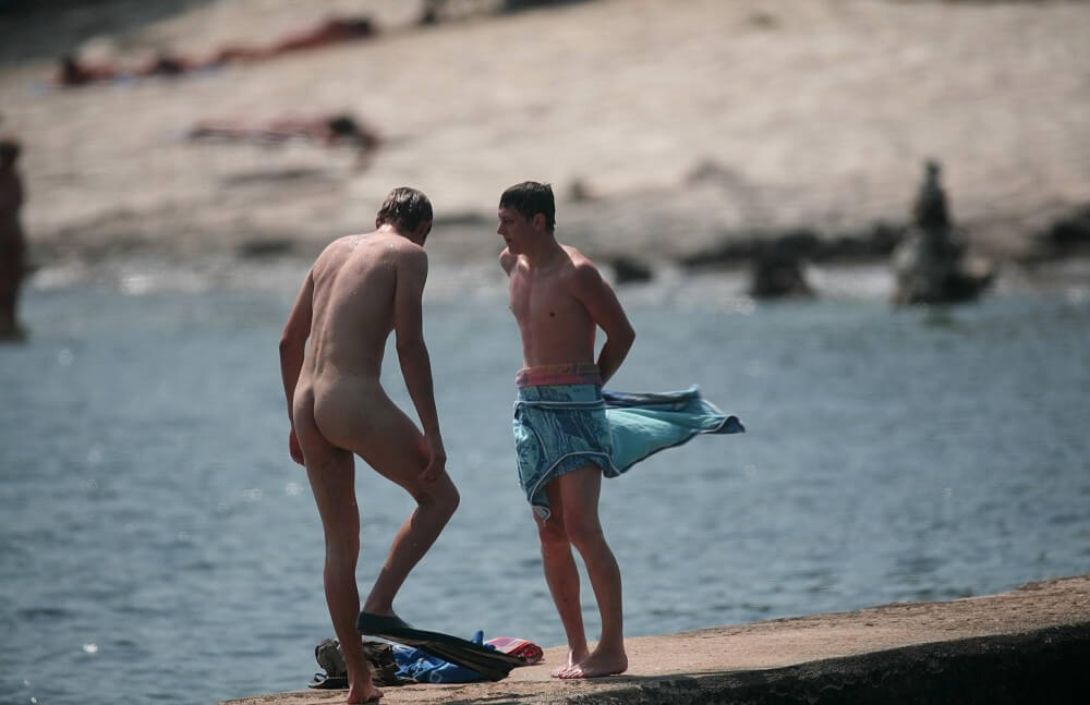 Nudists Boys - Water Prep On The Ledge - nudism in the world