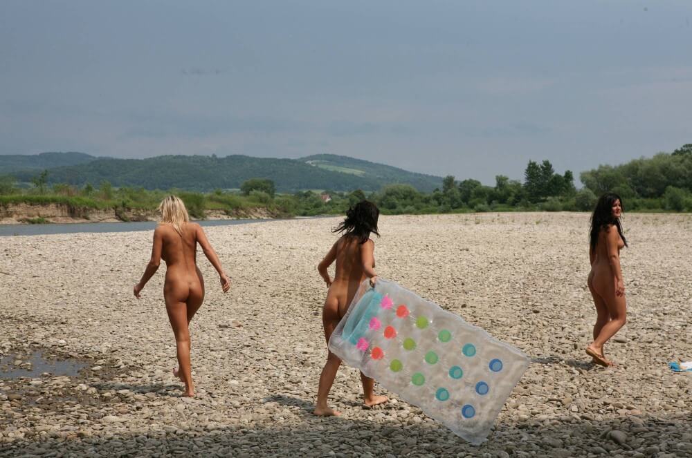 Naturist Park Floating On River photos - nudism in the world