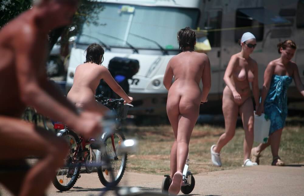 Park Misc Walks pics - nudism in the world