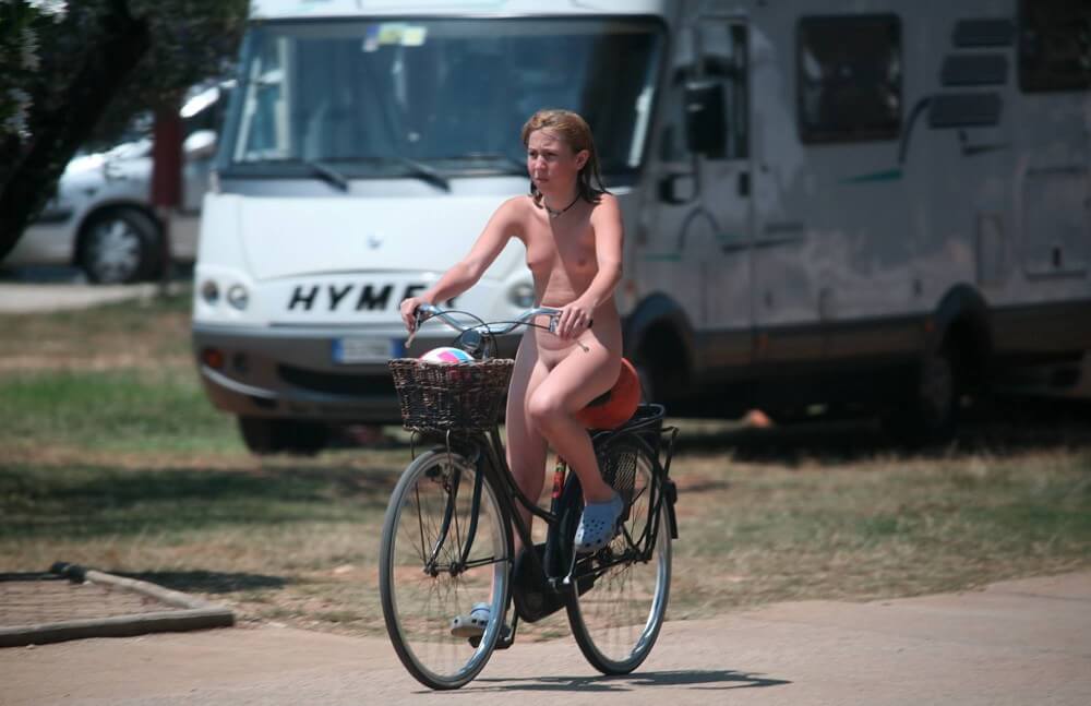 Leaving the Outdoor Site pics - nudism in the world