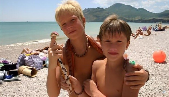 Premium Content # 23 - nudism in the world