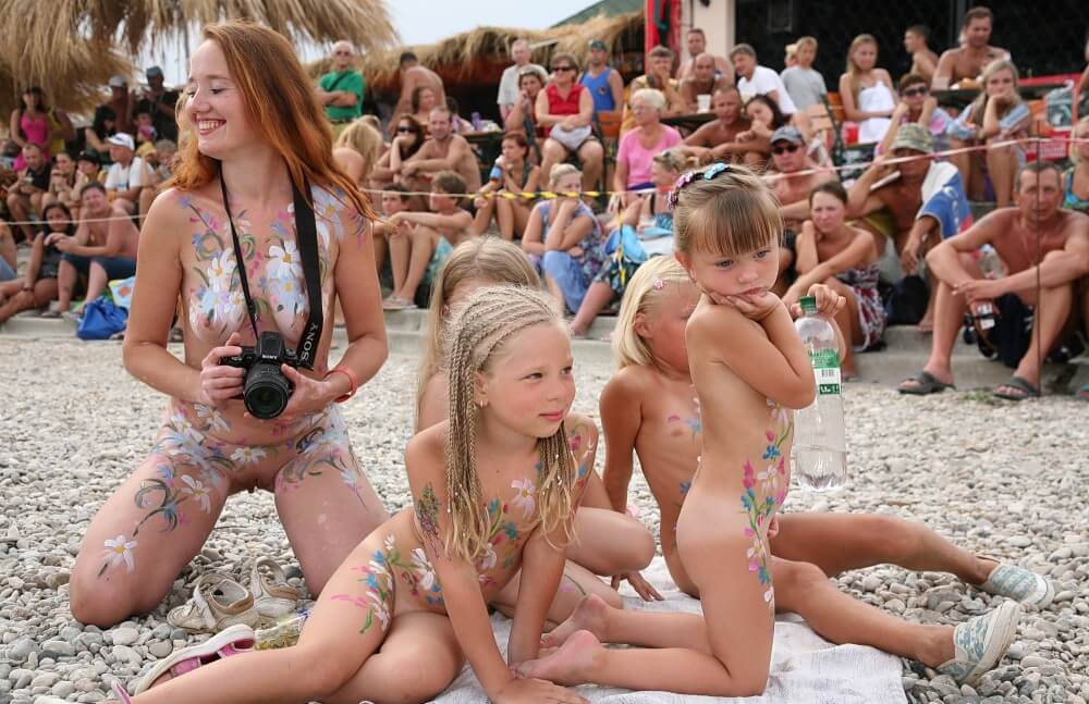 Warm Sand Relaxation photos - nudism in the world
