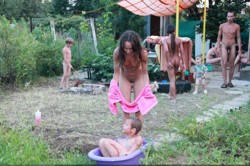 Green barrel of fun-grassy fields of gold photos - nudism in the world