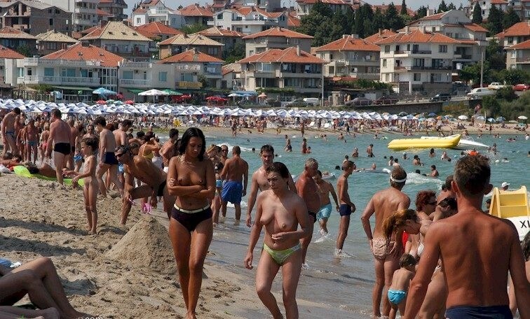 Enature - resort in solar Bulgaria - nudism in the world