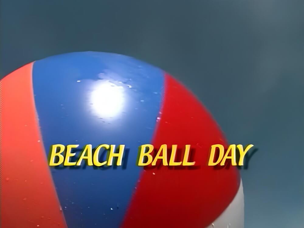 Enature- Beach ball day - nudism in the world