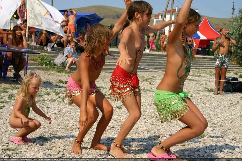 Festival and dancing photos - nudism in the world