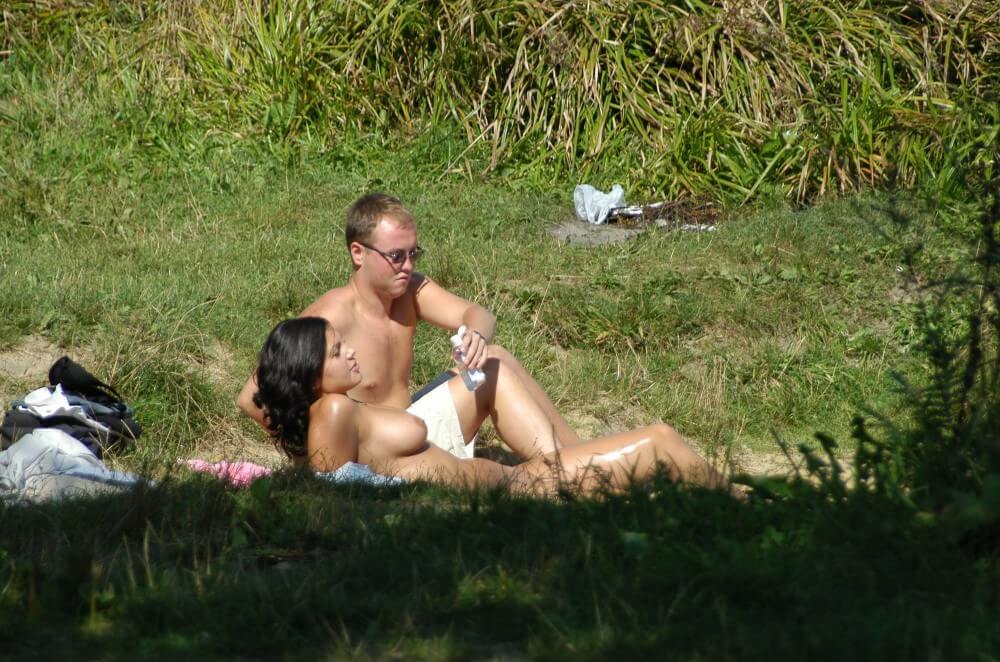 Photo Shoot Observation pics - nudism in the world