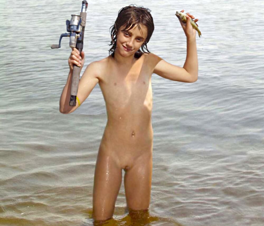 Naturism photo gallery # 42 - nudism in the world