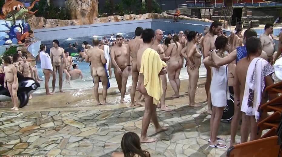 Aquatic park reunion video - nudism in the world