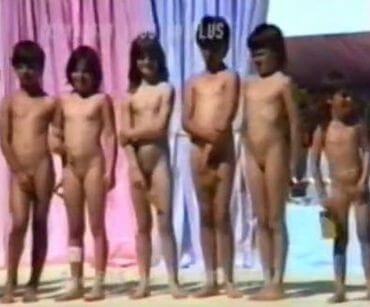 Eureka Funday 1988 video - nudism in the world
